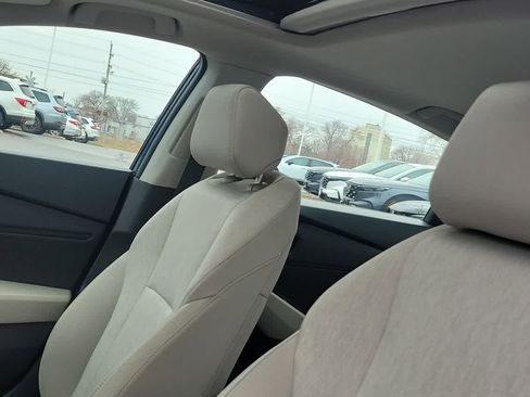 Used 2023 Honda Accord EX image 6