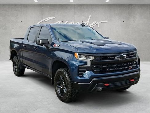 Used 2022 Chevrolet Silverado 1500 LT Trail Boss w/ LT Trail Boss Premium Package image 2