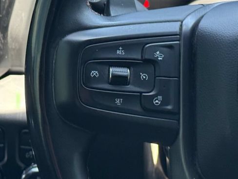 Used 2024 GMC Sierra 1500 AT4 w/ Technology Package AWD/4WD image 12