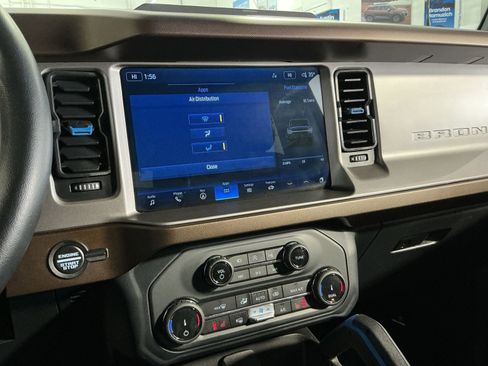 Used 2022 Ford Bronco Outer Banks image 29