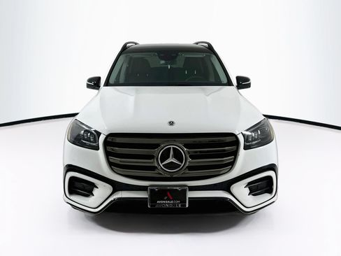 Used 2024 Mercedes-Benz GLS 450 4MATIC image 2
