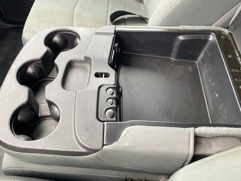 Used 2016 RAM 1500 ST w/ SXT Appearance Group image 10