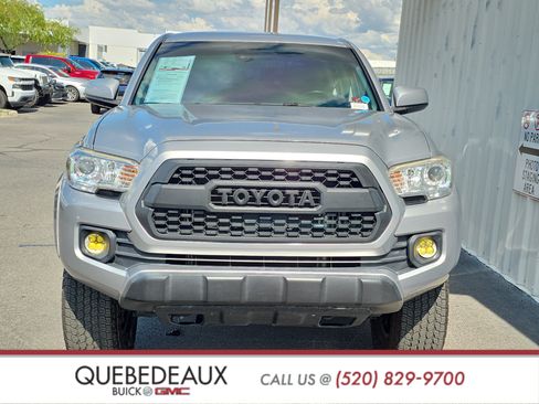 Used 2021 Toyota Tacoma SR5 RWD image 2