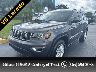 Used 2020 Jeep Grand Cherokee Laredo image 1