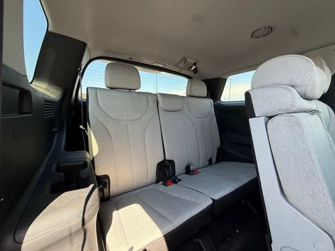Used 2021 Hyundai Palisade SE w/ Cargo Package FWD image 28