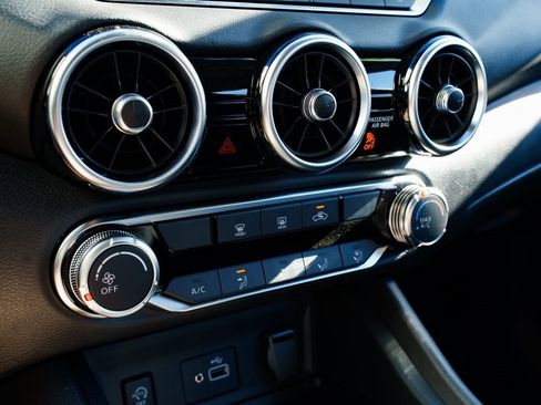 New 2025 Nissan Sentra S image 16