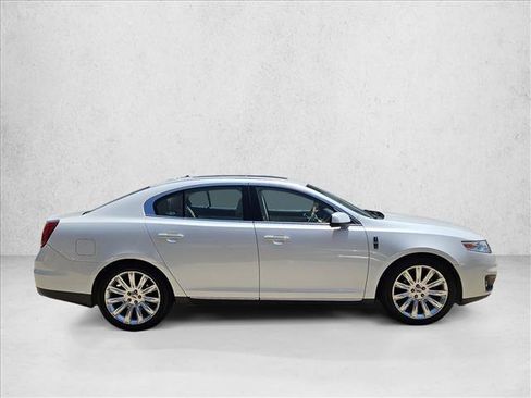 Used 2012 Lincoln MKS FWD image 4