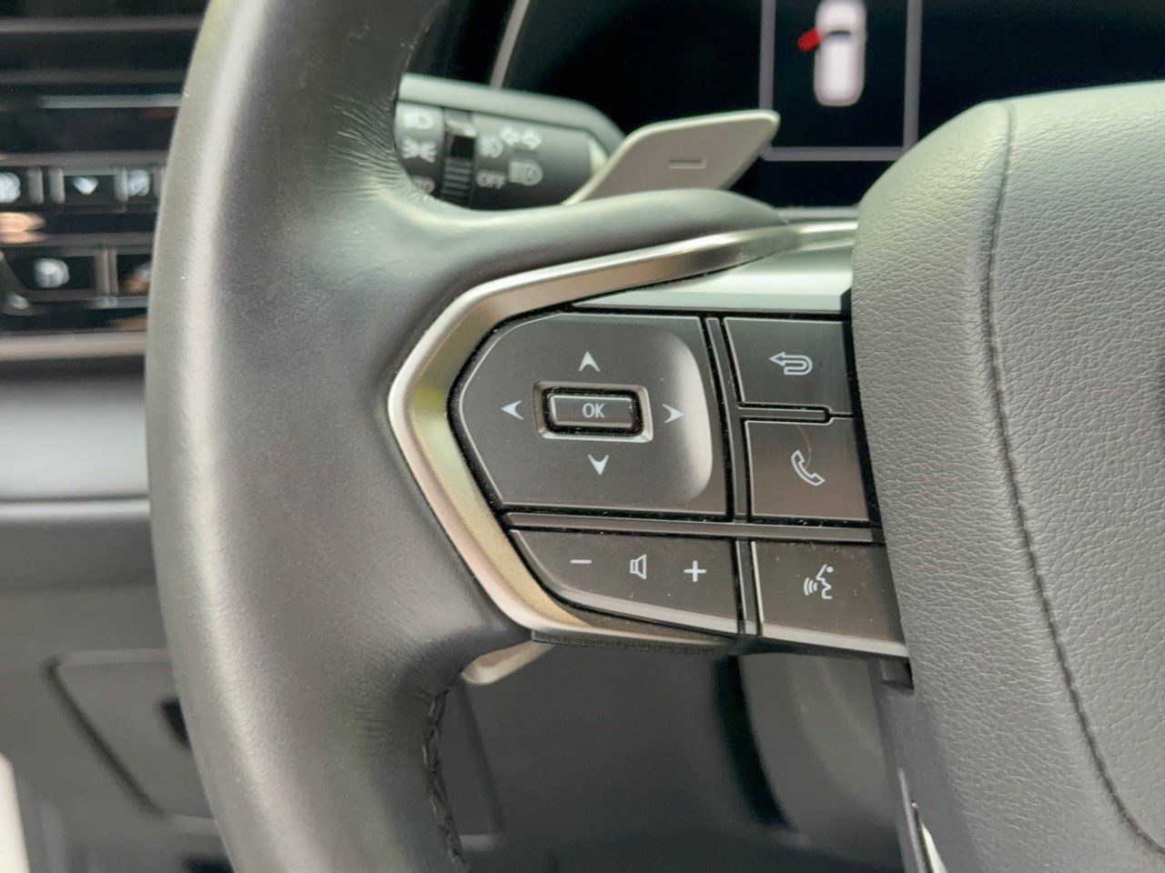 Used 2024 Lexus TX 350 FWD w/ Cold Weather Package image 18