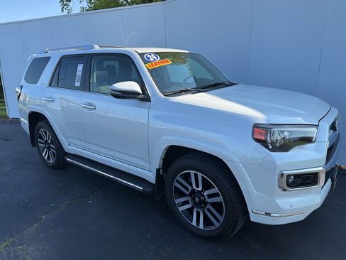 Certified 2024 Toyota 4Runner Limited AWD/4WD image 4