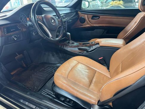 Used 2011 BMW 328i Convertible RWD image 13