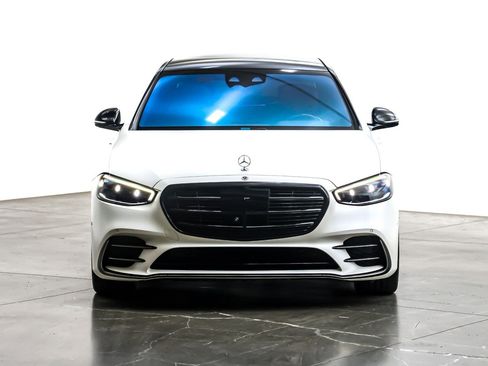 Used 2023 Mercedes-Benz S 580 4MATIC Sedan image 4