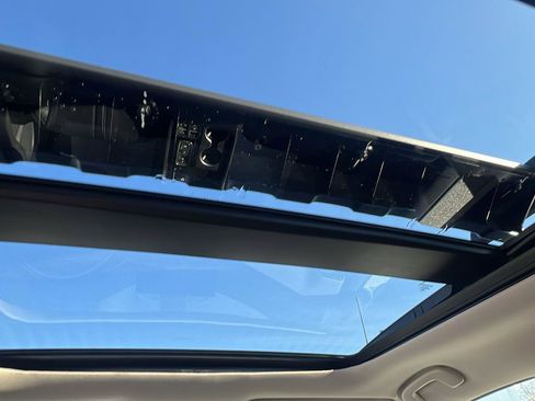 New 2026 Honda Pilot Touring image 21