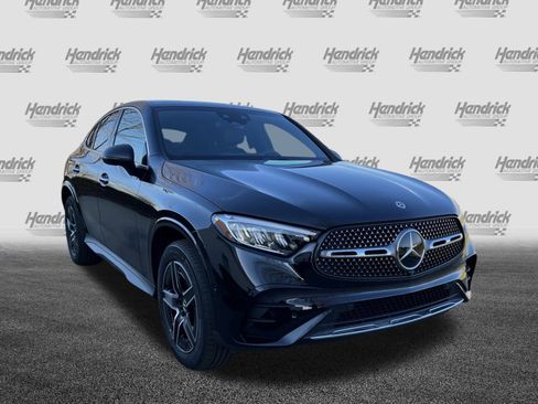 Certified 2025 Mercedes-Benz GLC 300 4MATIC image 2