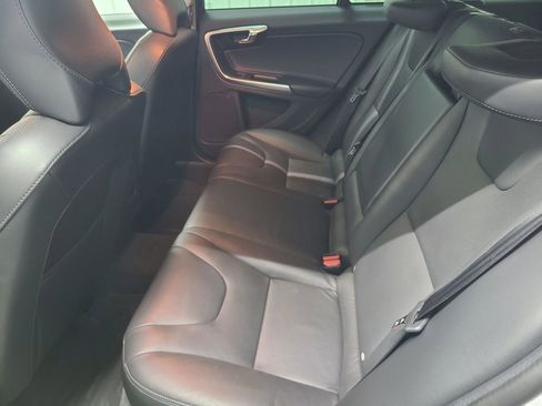 Used 2018 Volvo V60 T5 Cross Country w/ Convenience Package AWD/4WD image 38