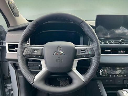 New 2026 Mitsubishi Outlander SE AWD/4WD image 21