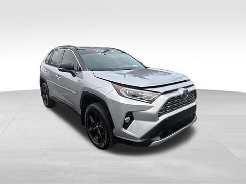 Used 2021 Toyota RAV4 XSE image 32
