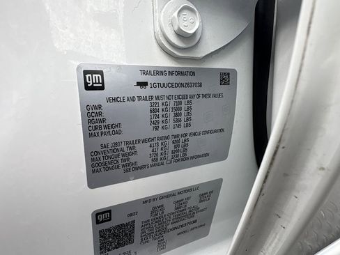 Used 2022 GMC Sierra 1500 Elevation image 28