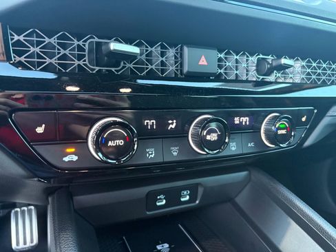 Certified 2025 Honda Accord Sport image 17