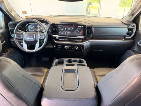 Used 2025 GMC Sierra 1500 SLT AWD/4WD image 14
