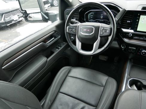 Used 2025 GMC Sierra 2500 SLT w/ SLT Convenience Package image 13