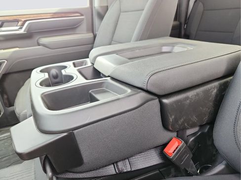 Used 2025 GMC Sierra 2500 SLE AWD/4WD image 25