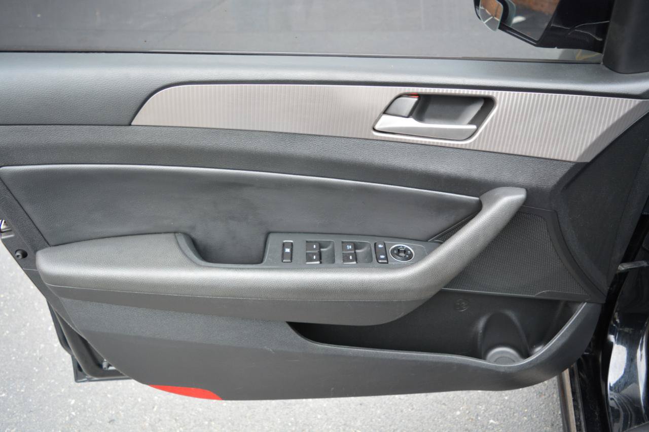 Used 2018 Hyundai Sonata Sport FWD image 9