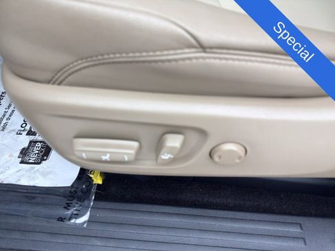 Used 2022 Toyota 4Runner SR5 Premium w/ Moonroof Package image 15