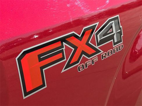 Used 2018 Ford F150 XLT w/ Equipment Group 302A Luxury image 10