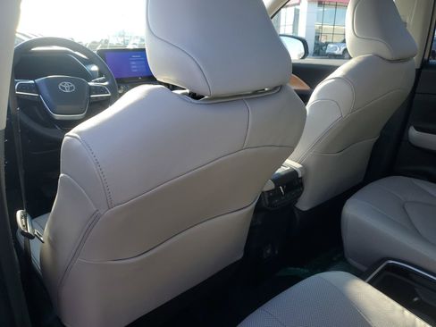 New 2026 Toyota Grand Highlander Limited image 15