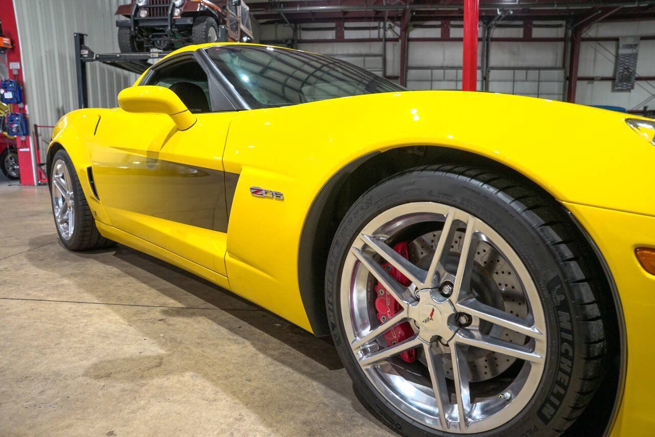 Used 2007 Chevrolet Corvette Z06 w/ Preferred Equipment Group RWD image 27