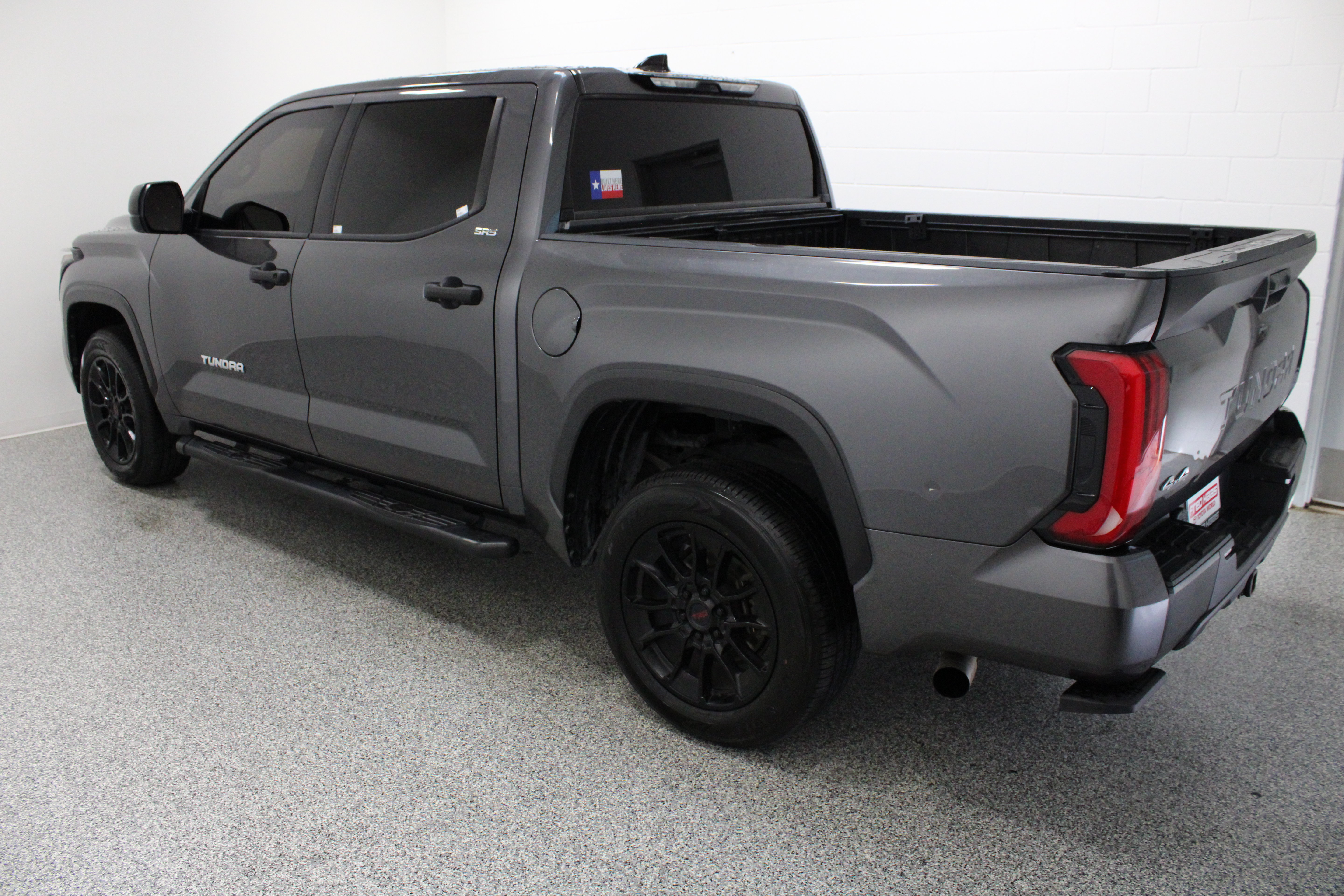 Used 2023 Toyota Tundra SR5 AWD/4WD image 10