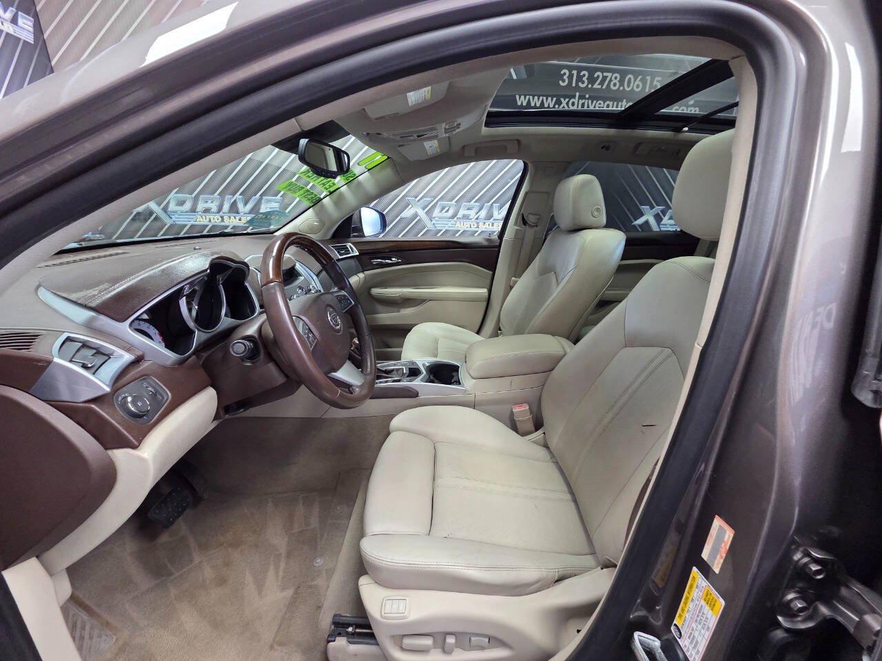 Used 2011 Cadillac SRX Premium FWD image 17