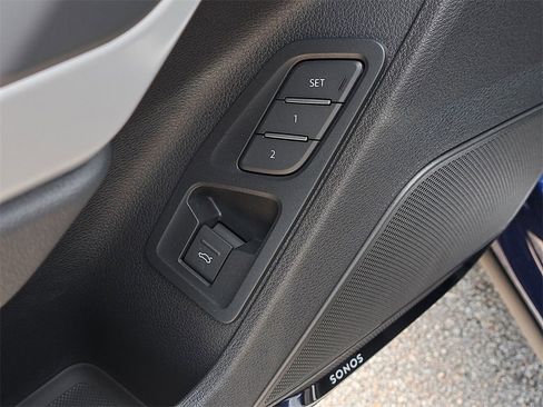 New 2025 Audi Q3 2.0T Premium image 21