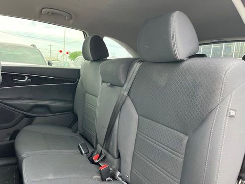 Used 2016 Kia Sorento LX w/ LX Convenience Package AWD/4WD image 35