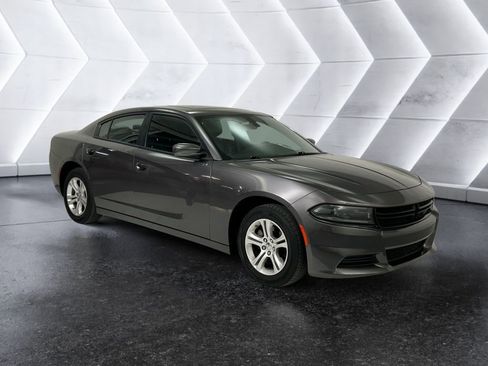 Used 2022 Dodge Charger SXT w/ Leather Interior Group image 1