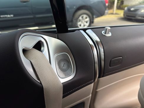 Used 2017 Mercedes-Benz S 550 Cabriolet image 42