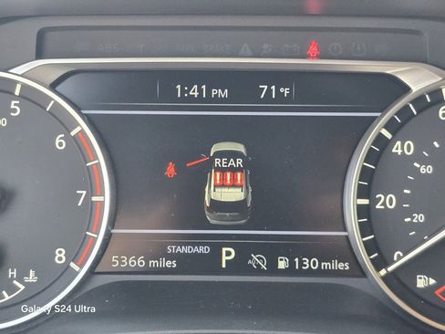 Used 2025 Nissan Rogue S image 24