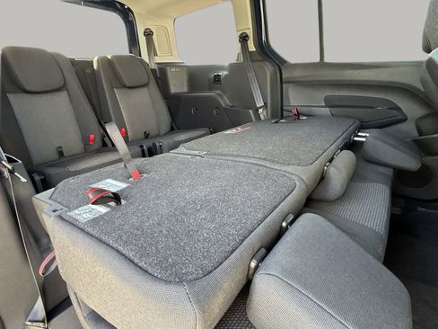 Used 2018 Ford Transit Connect XL FWD image 16