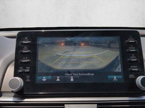 Used 2019 Honda Accord Sport image 13
