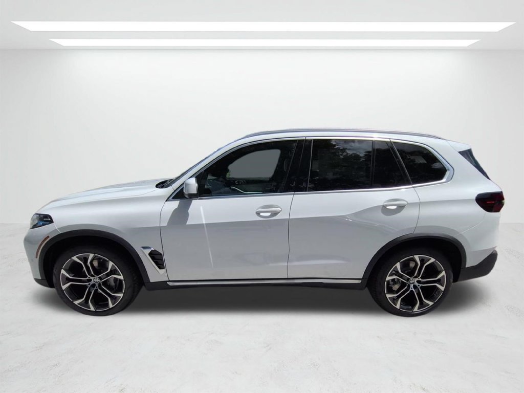 New 2026 BMW X5 xDrive40i w/ Premium Package AWD/4WD image 7