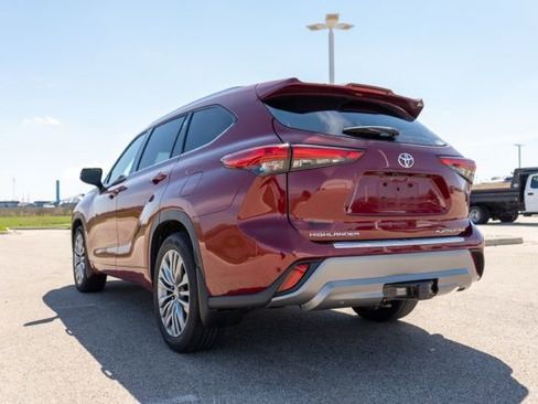 Used 2021 Toyota Highlander Platinum AWD/4WD image 5