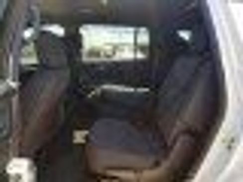 New 2025 Chevrolet Traverse LT image 17