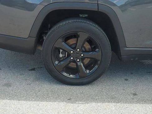 Certified 2023 Jeep Grand Cherokee L Laredo AWD/4WD image 34