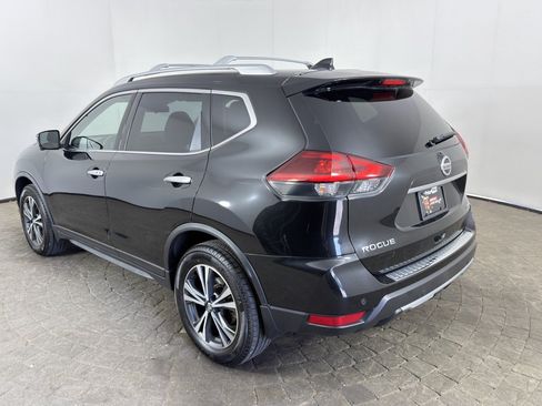 Used 2020 Nissan Rogue SV w/ Premium Package AWD/4WD image 5