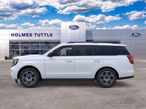 New 2026 Ford Expedition Active AWD/4WD image 3