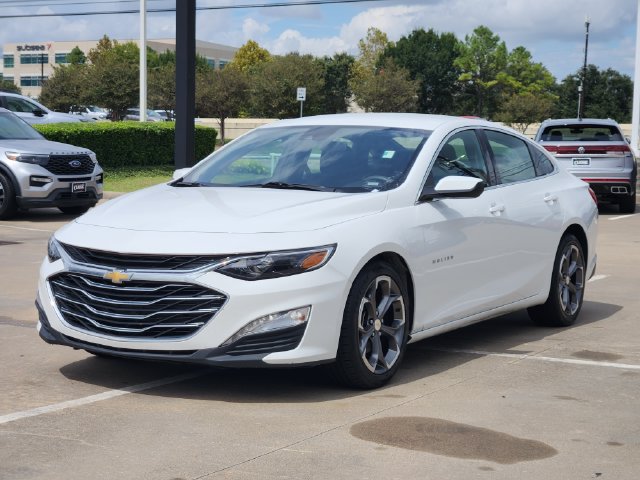 Used 2024 Chevrolet Malibu LT FWD image 3