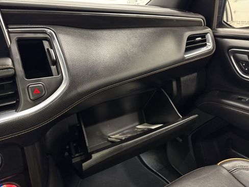 Used 2023 GMC Yukon XL AT4 w/ Technology Package image 25