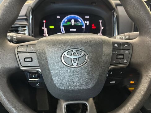 Used 2026 Toyota Camry LE FWD image 23