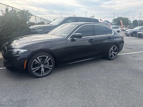Used 2024 BMW 330i xDrive Sedan w/ Premium Package AWD/4WD image 5
