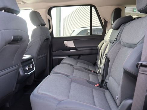 Certified 2025 Ford Expedition Active AWD/4WD image 20